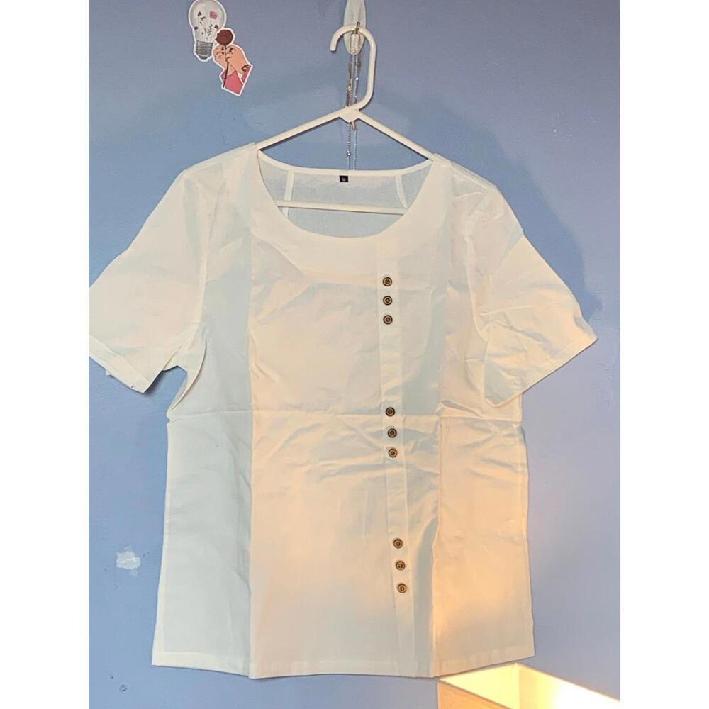 Medium White Casual Shirt With Buttons​​​